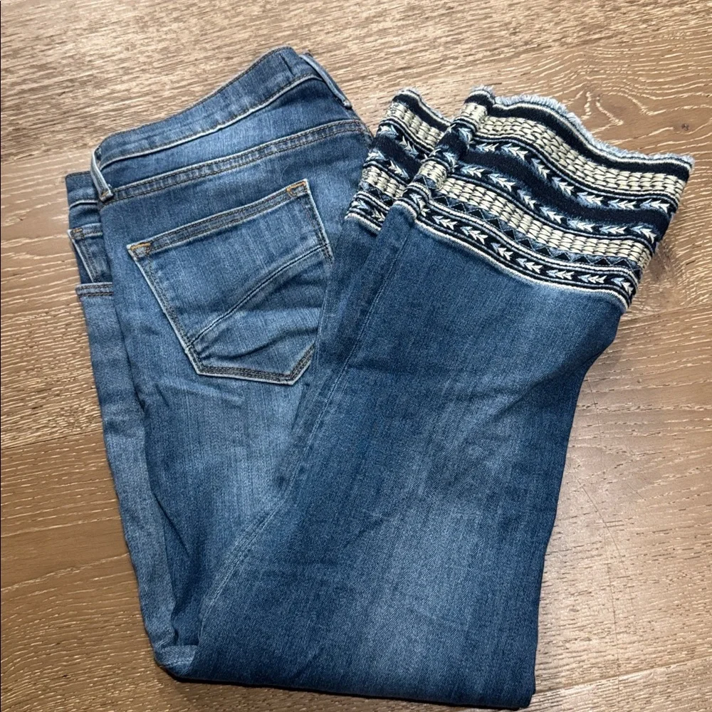 Driftwood Colette Embroidered Cropped Flare Jeans W32 L26 Boho Raw Hem - Picture 4 of 4